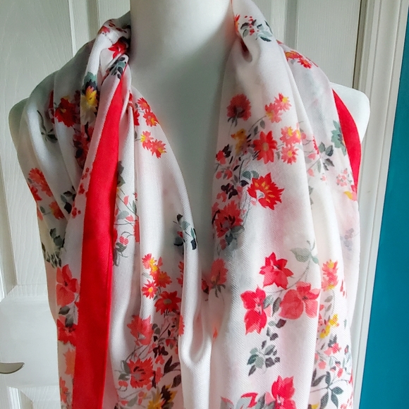 Loft Infinity Scarf - Picture 4 of 11